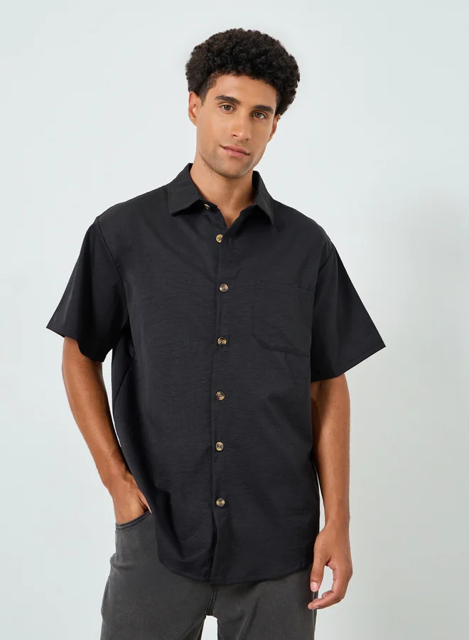 تايك تو Men Black Pocket Detail Short Sleeve Shirt